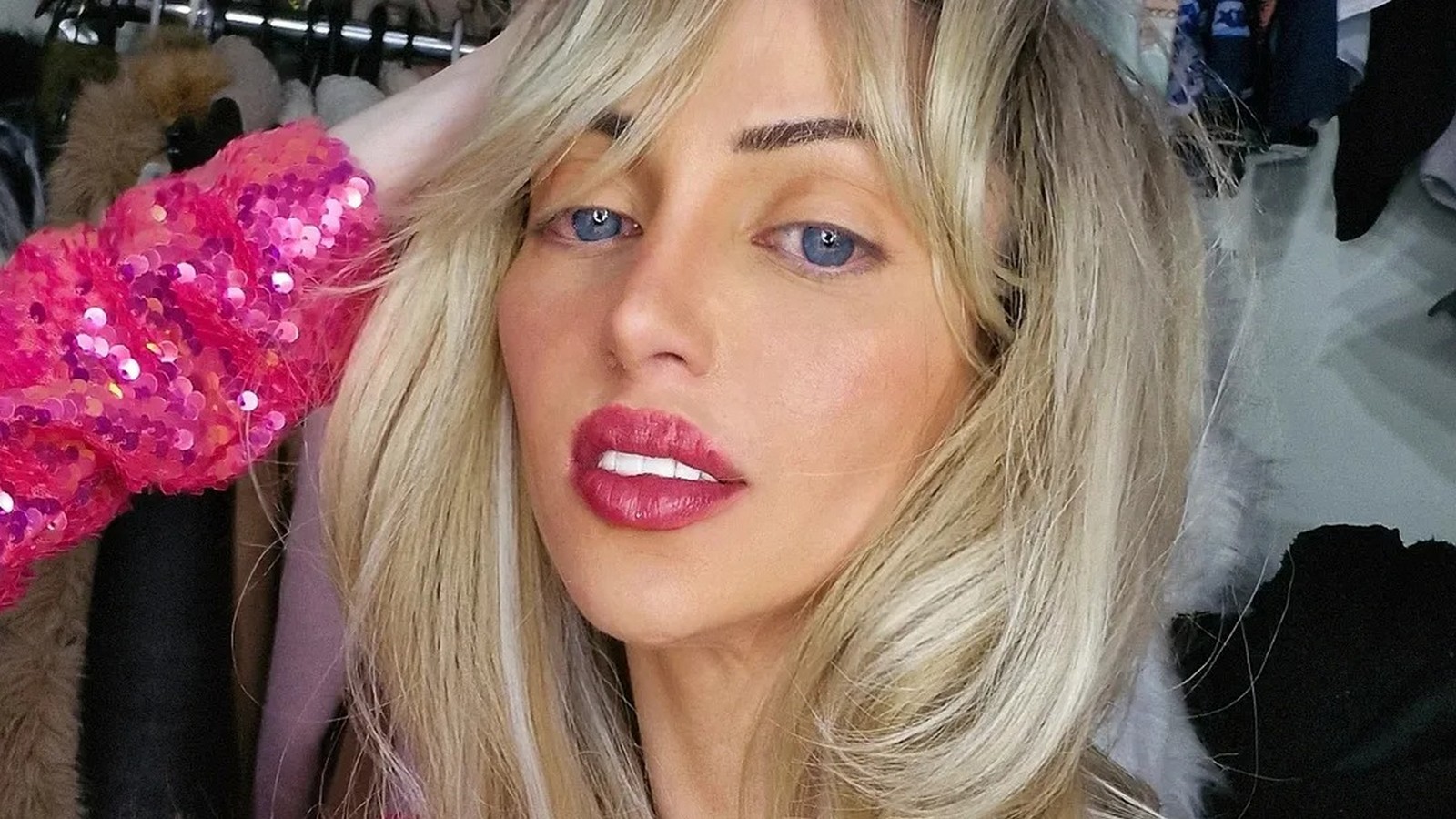 27 OPs für den Puppenkörper: Barbie-Influencerin "Boneca Desumana" stirbt mit 31 Jahren 61 Human Barbie