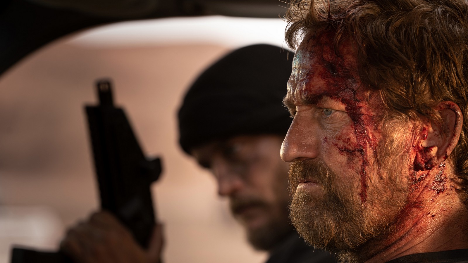 Heute im TV: Gerard Butler muss sich in "Kandahar" als Geheimagent durch die Wüste schlagen 61 "Kandahar"
