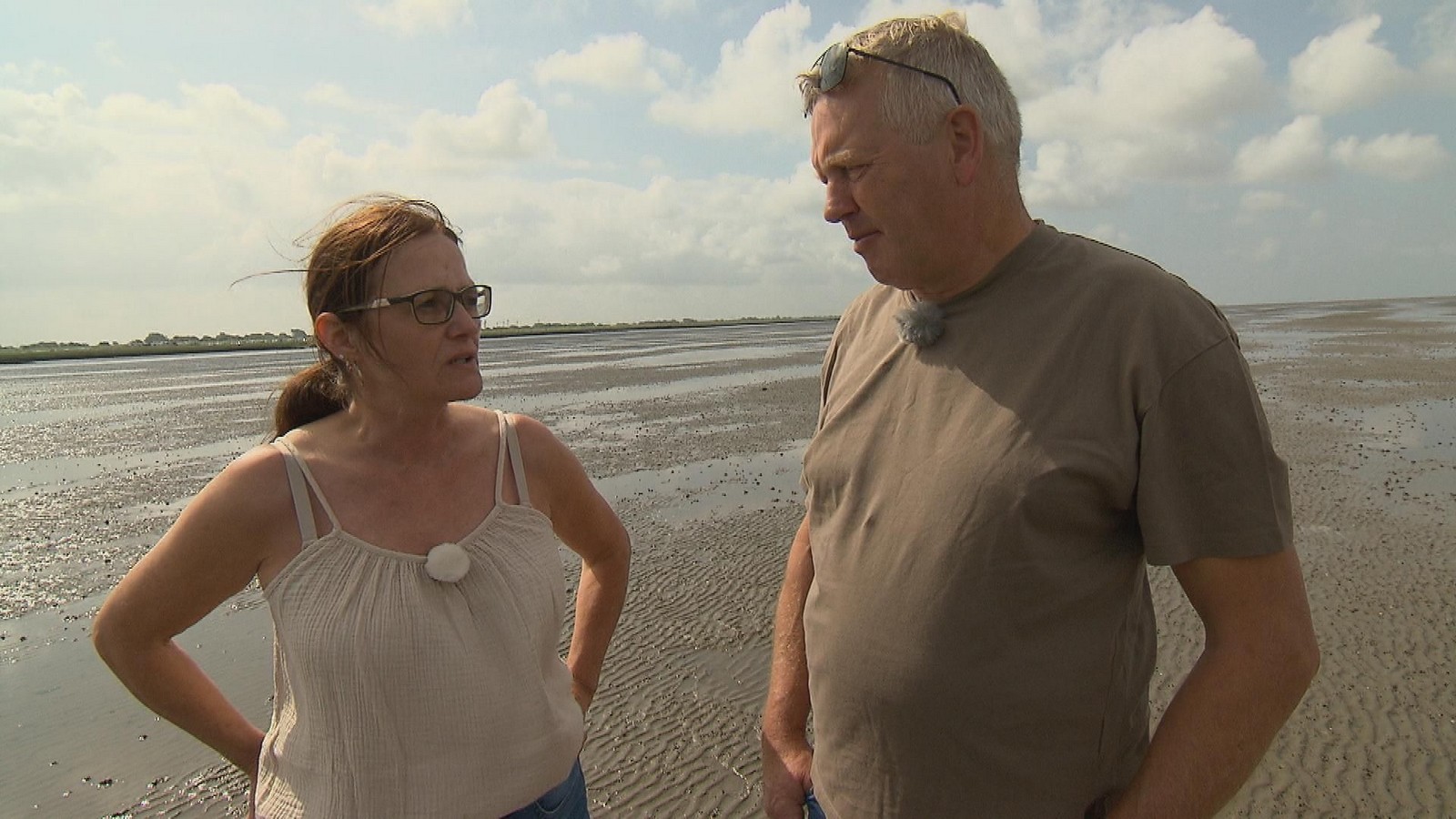 "Bauer sucht Frau" 2025: Landwirt Jörg serviert seine Kirstin ab 61 Jörg und Kirstin bei "Bauer sucht Frau"