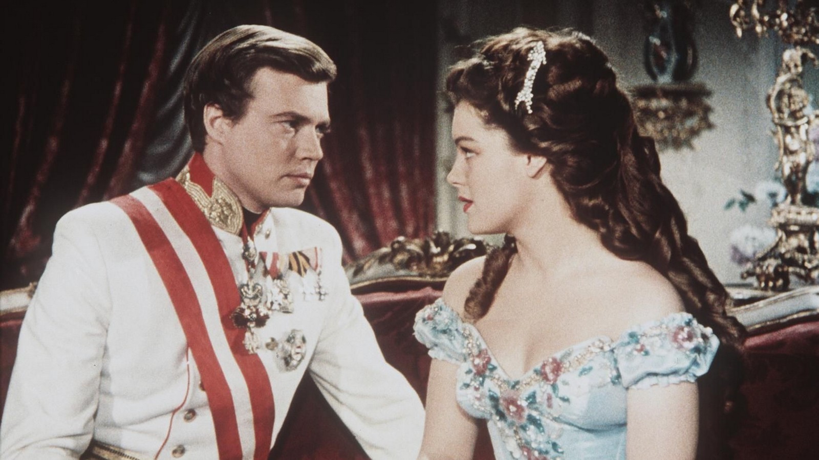 Rätselhafte Todesumstände: Woran starb "Sissi"-Star Romy Schneider? 61 "Sissi"
