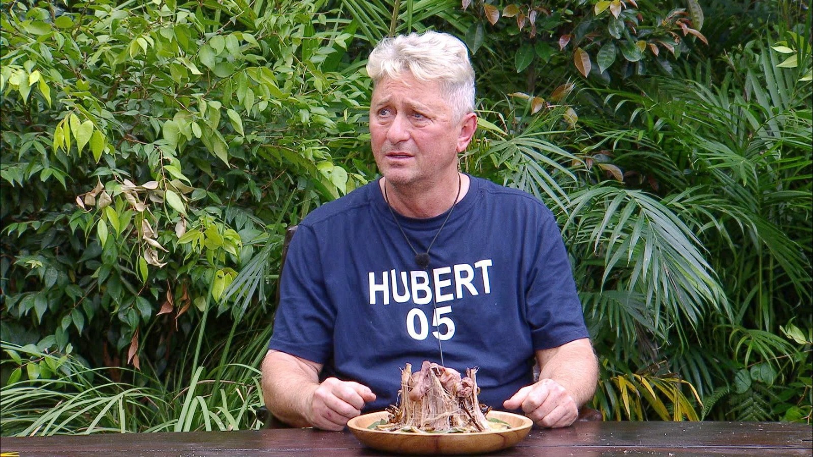 Hubert Fella: Wurzelbehandlung hinter den Dschungelcamp-Kulissen! 61 Hubert Fella im Dschungelcamp 2026