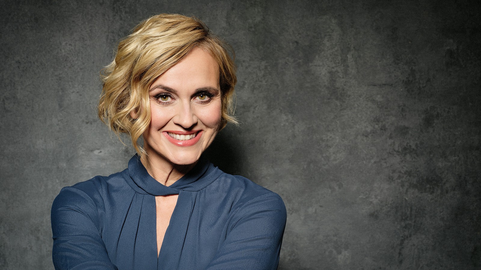 Collien Fernandes bei "Caren Miosga" zu Gast: Trifft die ARD besondere Sicherheitsmaßnahmen? 61 "Caren Miosga"