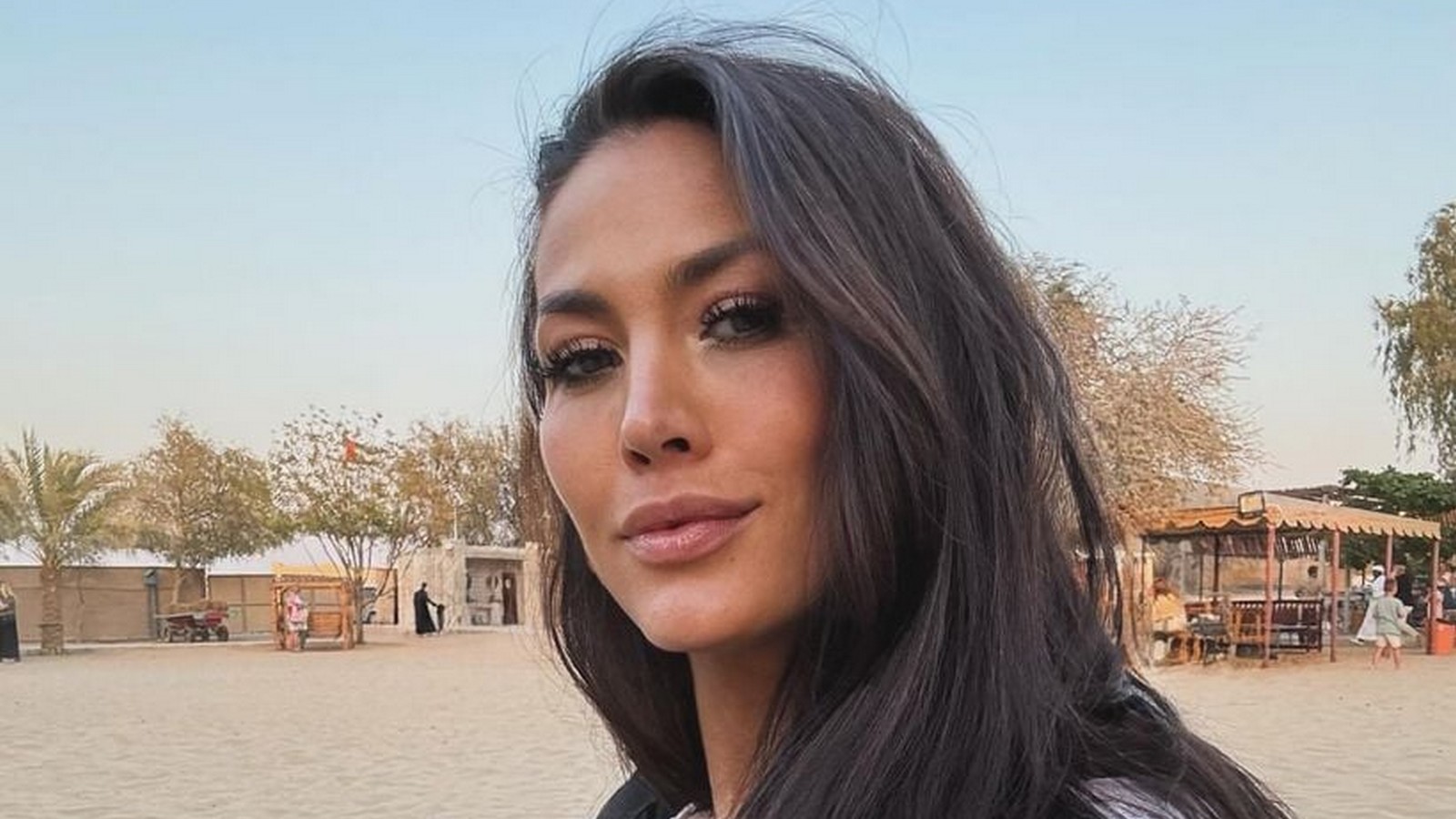 Explosionen in Dubai: Fiona Erdmann flieht jetzt in den Oman 61 Fiona Erdmann