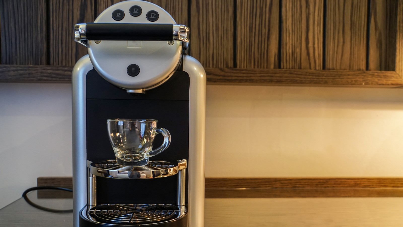 Kaffeemaschine als Waschmaschine im Hotel verwenden: Umstrittener Travel-Hack sorgt für Kopfschütteln 61 Kaffeemaschine im Hotel