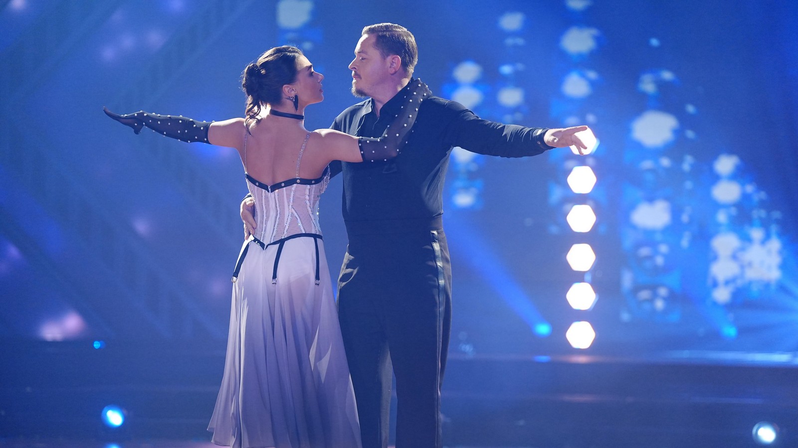 "Let's Dance" 2026: Gustav Schäfer bricht mit Regel 61 Gustav Schäfer bei "Let's Dance" 2026