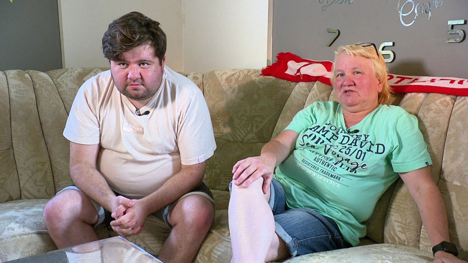 "Armes Deutschland": Bürgergeld-Empfänger wollen in den Urlaub wegen "Erholung vom Alltagsstress" 61 Sandra und Jan aus "Armes Deutschland"