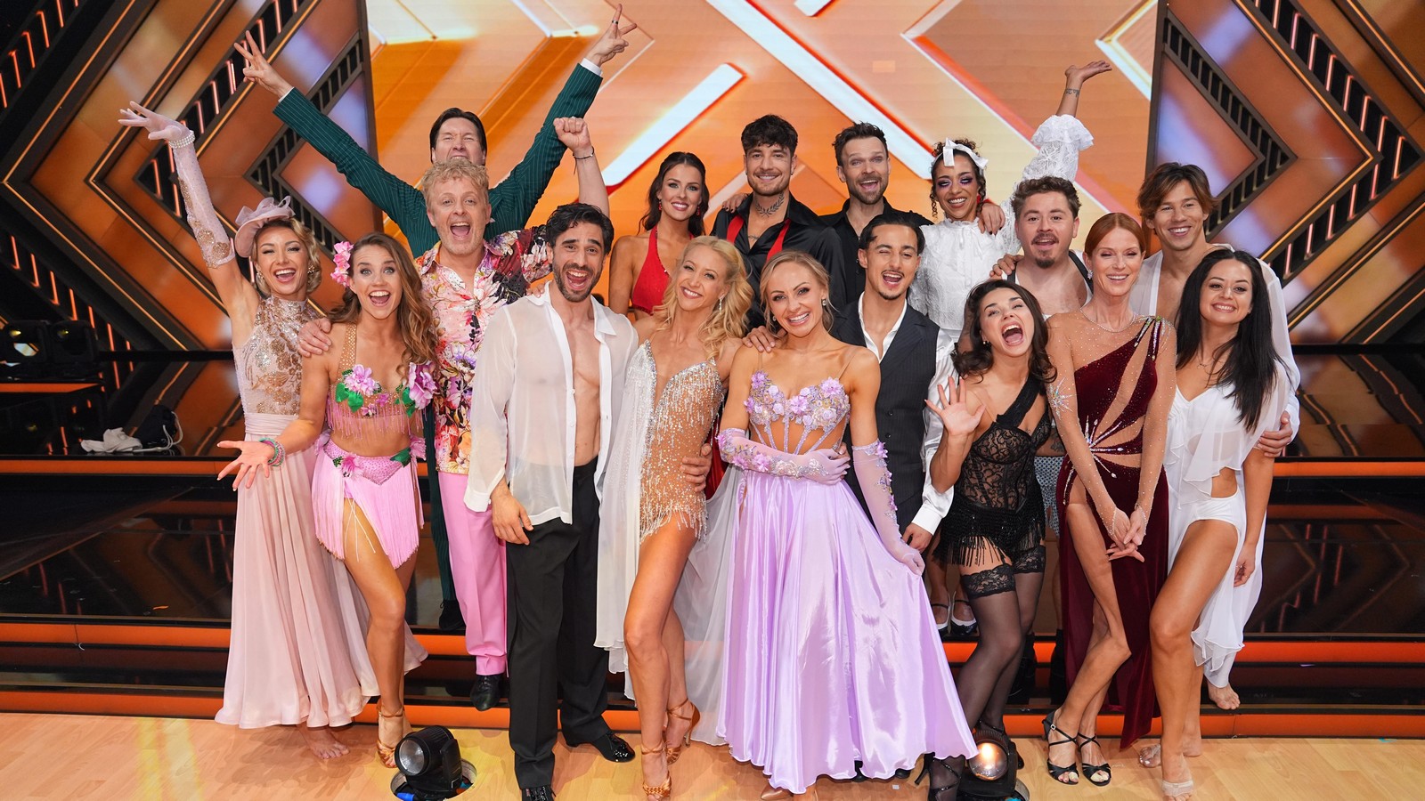 "Let's Dance" 2026: Wer ist raus? Dieser Star muss in Show 6 gehen 61 Show 6 bei "Let's Dance" 2026