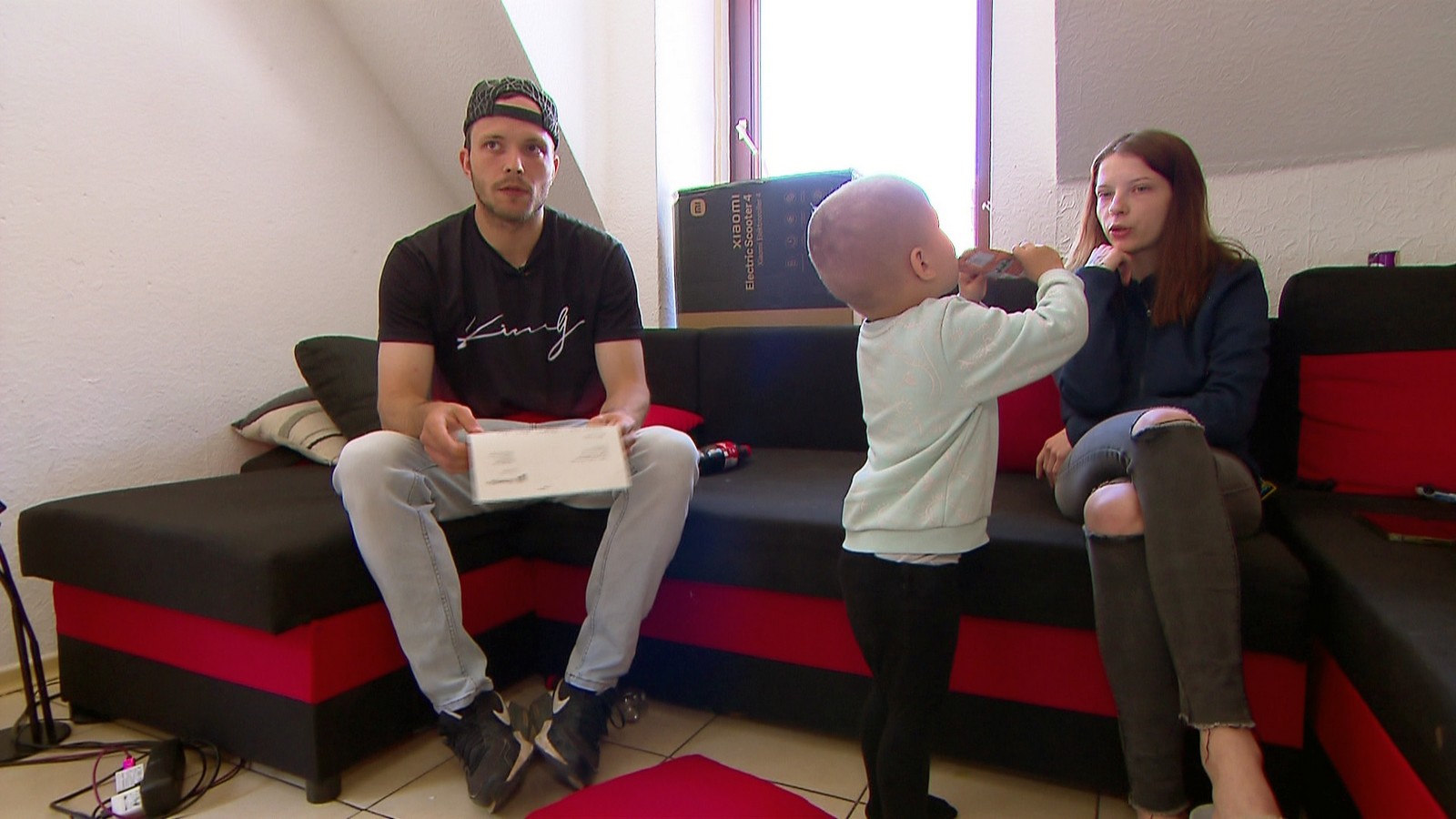 "Armes Deutschland": Mike und Angelique kassieren doppelt vom Staat - müssen sie jetzt in den Knast? 61 Angelique und Mike aus "Armes Deutschland"