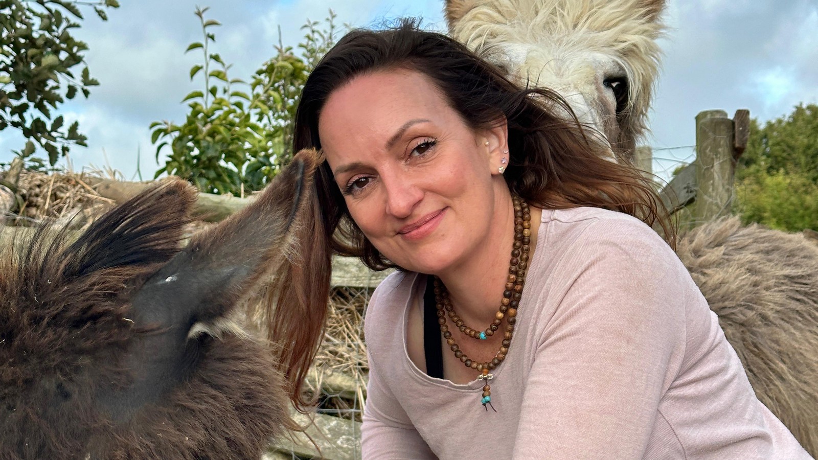 "Bauer sucht Frau International"-Nadine erhält Drohmails - RTL-Kandidatin spricht ein Machtwort 61 Nadine aus "Bauer sucht Frau International"