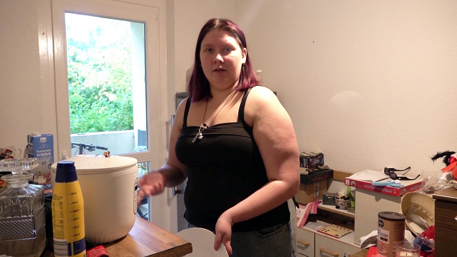 "Hartz und herzlich": Lena bekommt Brief vom Gericht - "Ich hab' den ignoriert, weil ich nicht weiß, was ich damit anfangen soll" 61 Lena aus "Hartz und herzlich"
