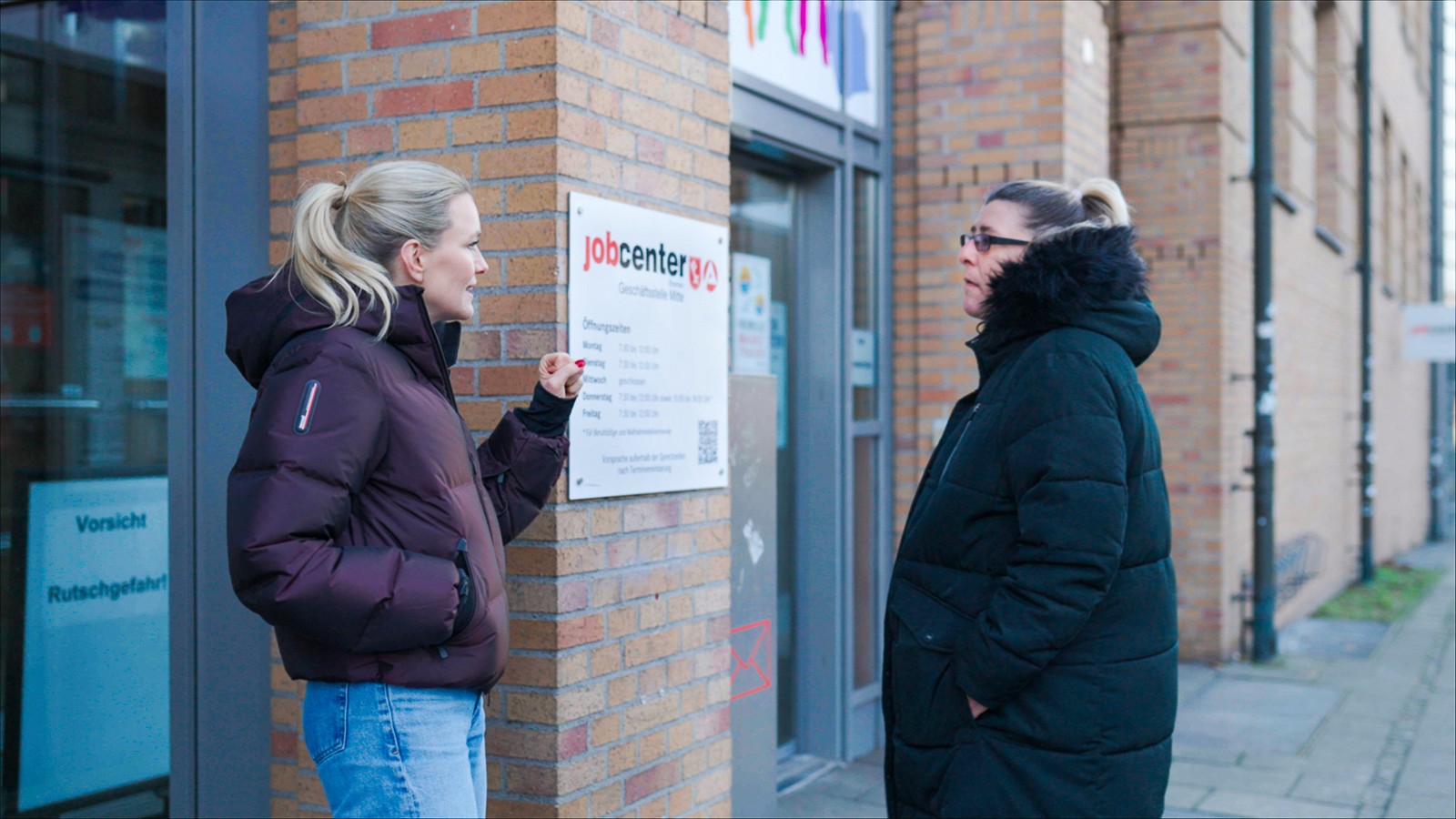 Nach Interview im ZDF: Behörde feuert Jobcenter-Mitarbeiter 61 "Am Puls mit Sarah Tacke"