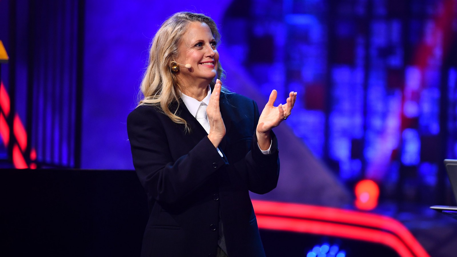 Barbara Schöneberger: Schon bald bei "Let's Dance"? 61 Barbara Schöneberger