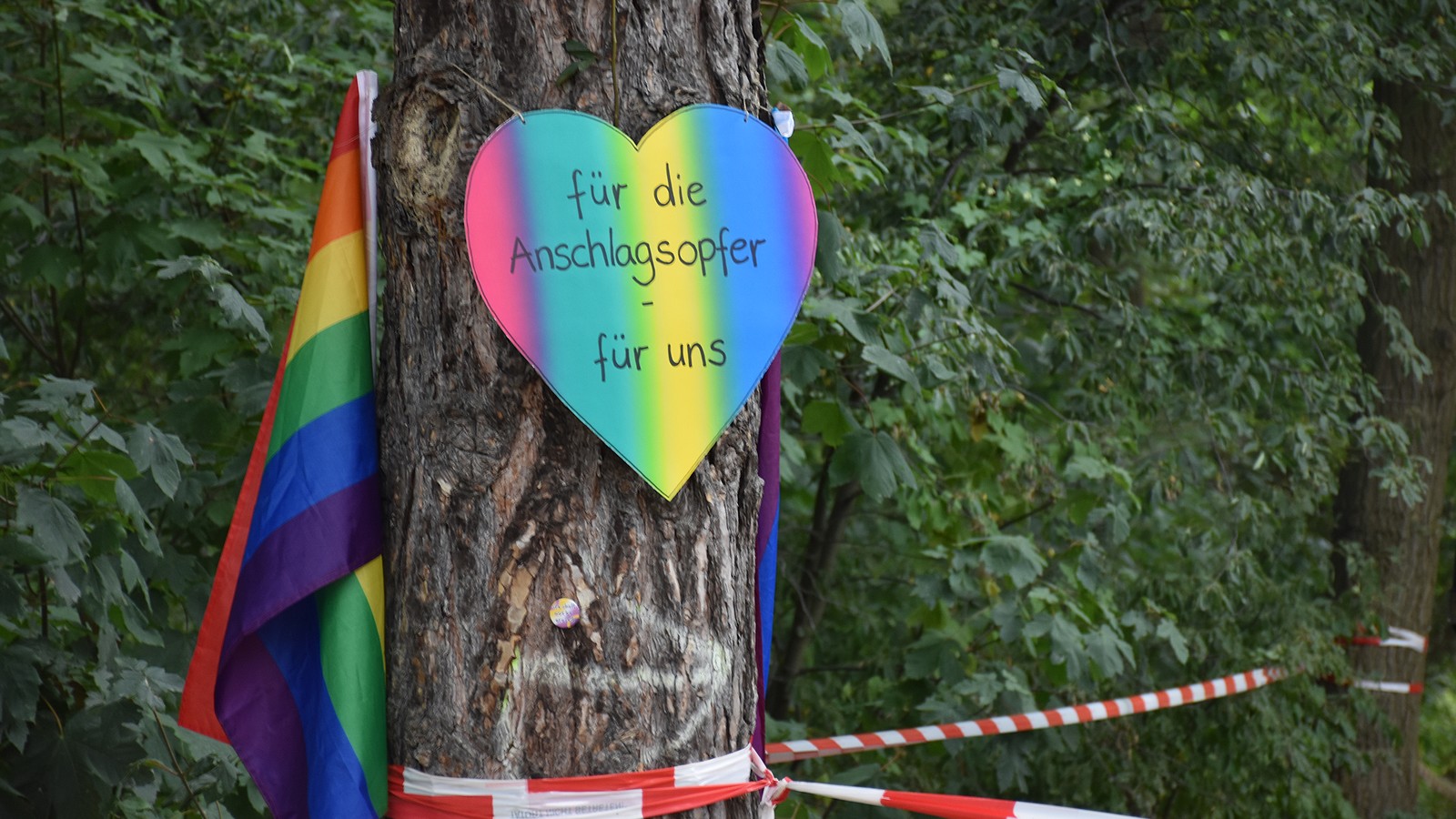 "Ab nach Auschwitz": Riesen-Hass auf queere Menschen nach CSD-Anschlag in Berlin 61 CSD Berlin