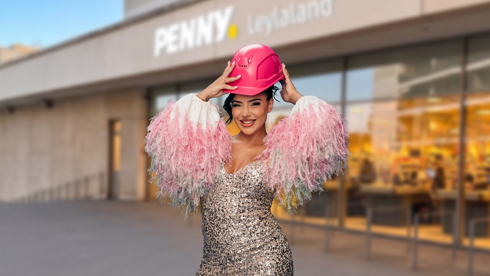 Dschungelstar Leyla Heiter eröffnet eigene Penny-Filiale 61 Leyla Heiter
